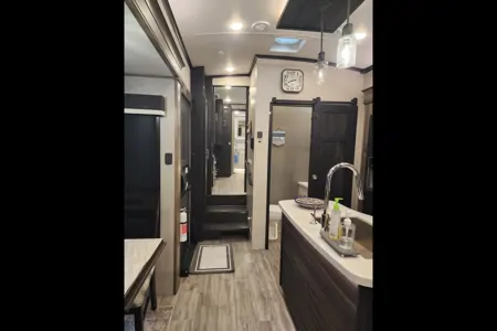 Bougie By Nature Glamping - Starved Rock Area RV Rental