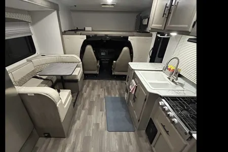 Legacy Continuum, LLC 2019 Coachmen Freelander 23FS