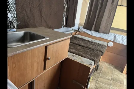 2010 Clippers Tent Trailer