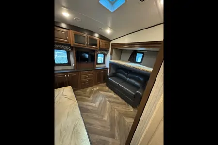 Chris's Jayco 375BHFS North Point Fifth Wheel