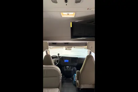 Cheong's Thor Motor Coach Chateaux Class C