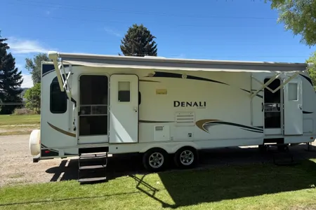 2011 Dutchmen Denali M265RL Travel Trailer