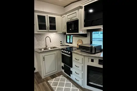 White Squirrel Keystone Cougar 24RDS Fifth Wheel