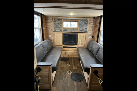 All Seasons Rent-All X22 RV Series Fish Houses