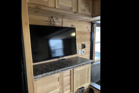 All Seasons Rent-All X22 RV Series Fish Houses