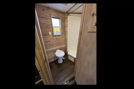 All Seasons Rent-All X22 RV Series Fish Houses