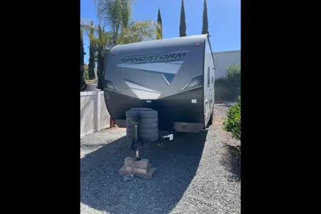 Gianas Sandstorm Toy Hauler