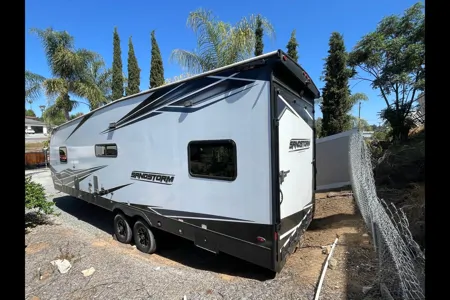 Gianas Sandstorm Toy Hauler
