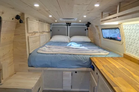 Luna the Campervan
