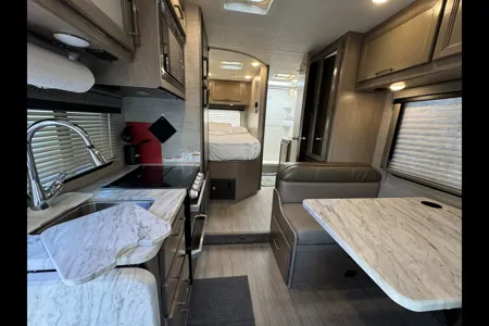 STAR | Easy-to-Drive Class C | Sleeps 5