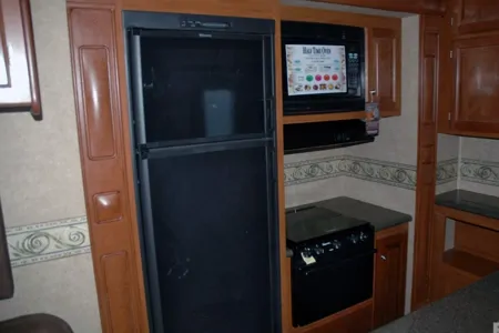 Heartland 3950 Toy Hauler
