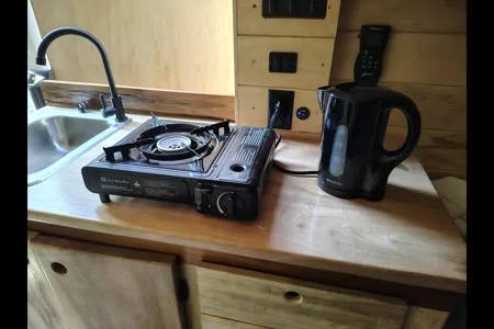 Chaleureux Ford Transit aménagé