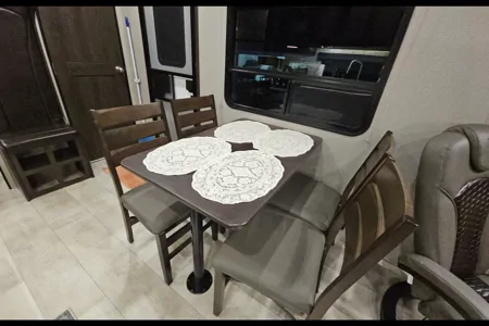 Grand Design 30G | King Bed & Private Patio