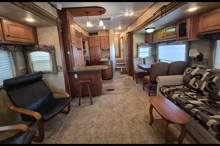 Murray's Heartland BigHorn Fifth Wheel