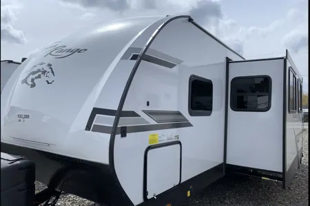Richard's Highland Ridge RV Open range Travel Trailer