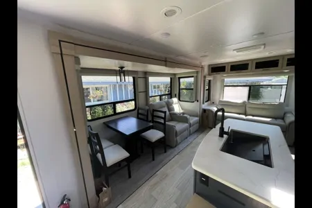 Winnebago Voyage Travel Trailer (Rolling Freedom Travels)