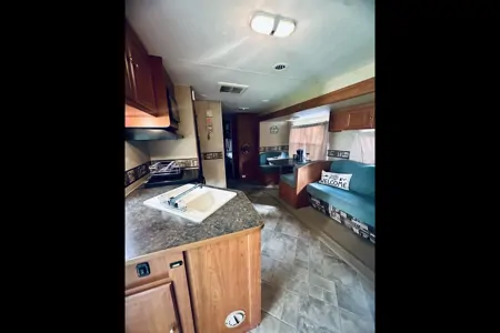 Where 6 Kids, Game Days, and Campfires All Fit Under One Roof