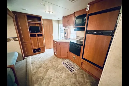 Where 6 Kids, Game Days, and Campfires All Fit Under One Roof