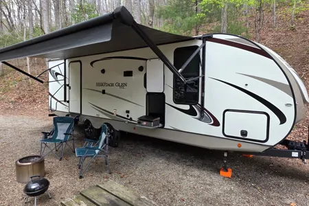 Kenneth and Melisia's Forest River Heritage Glen 25RBHL Travel Trailer