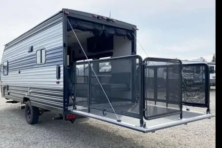 Travel Trailer with Ramp & Patio