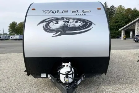 Travel Trailer with Ramp & Patio