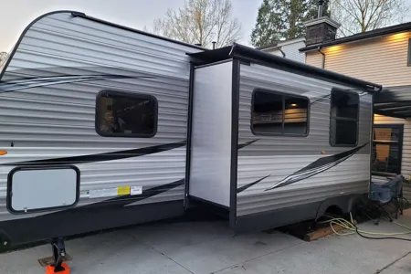 🌟5 Star Travel Trailer- sleeps 8! Comfort and luxury 