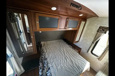 Rolling Retreat Keystone Bullet Premier Travel Trailer