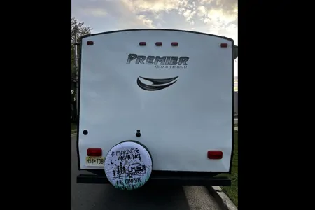 Rolling Retreat Keystone Bullet Premier Travel Trailer