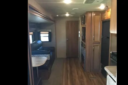 Costa’s Lake Superior Coachmen Travel Trailer