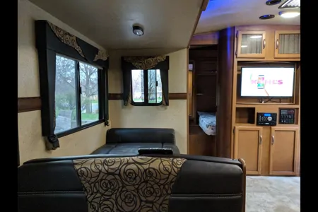 Richard's Crossroads Sunset Ultra Lite 29RB Travel Trailer