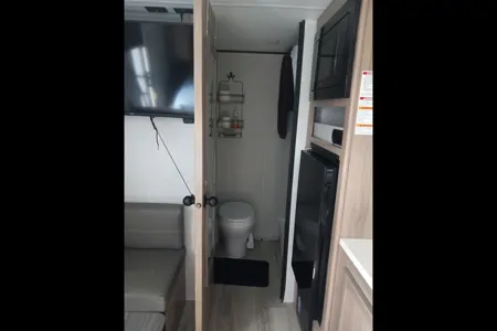 Davaskar's Coleman  R models 2025 Travel Trailer