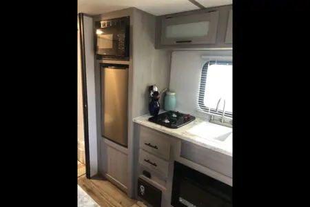 2024 Keystone Coleman Lantern 17R Travel Trailer
