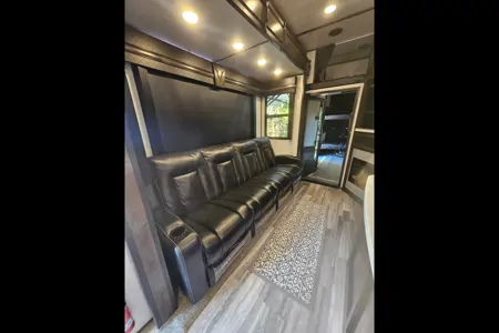 Anthony's Dutchmen 2020 Toy Hauler