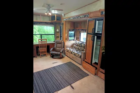 Harrison Hot Springs Set location - non moveable