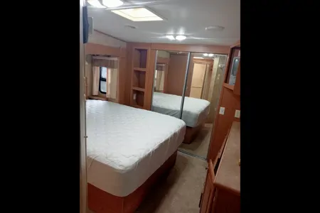 Harrison Hot Springs Set location - non moveable