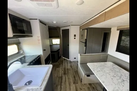 Brand New! 2026 DUTCHMEN ASPEN TRAIL 23 BH LE