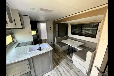 Brand New! 2026 DUTCHMEN ASPEN TRAIL 23 BH LE