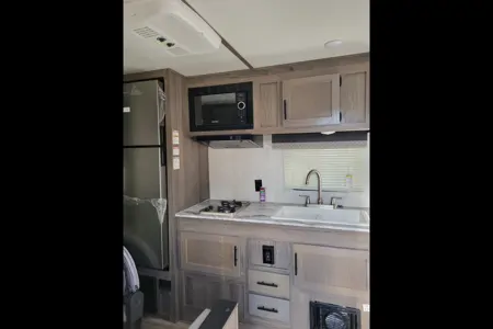 Jordan's Gulf Stream Kingsport 248bh Travel Trailer