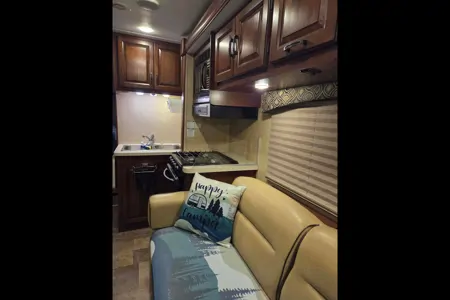 Diyar's Forest River 2014 Class C