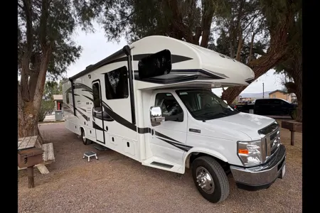 Family fun! Jayco Greyhawk 30x Class C 32 foot