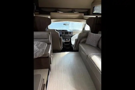 Family fun! Jayco Greyhawk 30x Class C 32 foot