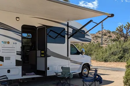 Family Fun Motorhome-Adventures Await! No experience needed