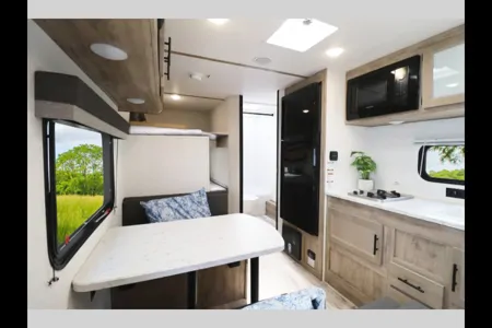 Monique's Family Fun Brand NEW 2025 CLASSIC GRAND RIVER 22MB Travel Trailer