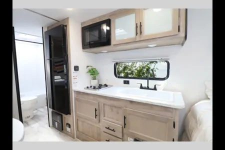 Monique's Family Fun Brand NEW 2025 CLASSIC GRAND RIVER 22MB Travel Trailer