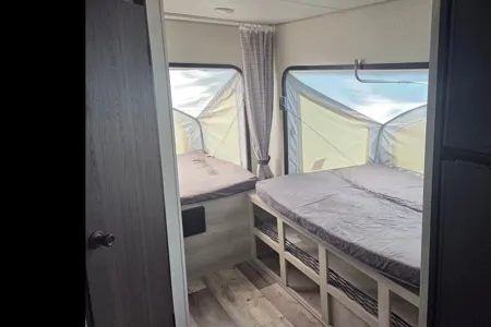 2022 Coachmen Hybrid
