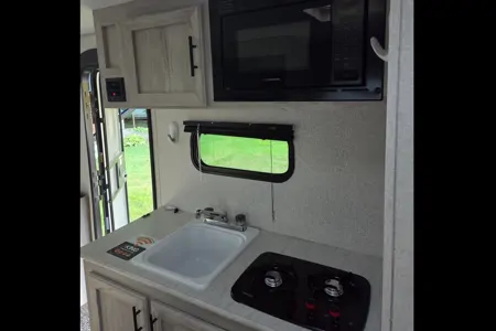 2022 Coachmen Hybrid