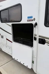 Luxury Family-Friendly Motorhome. Adventure Ready