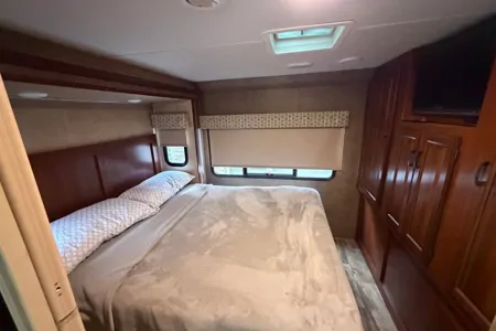 Luxury Family-Friendly Motorhome. Adventure Ready