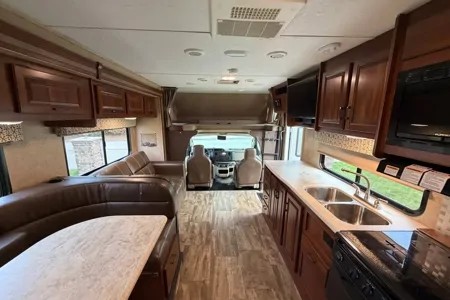 Luxury Family-Friendly Motorhome. Adventure Ready