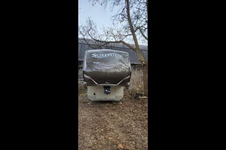 Luke's Grand Design 5th wheel